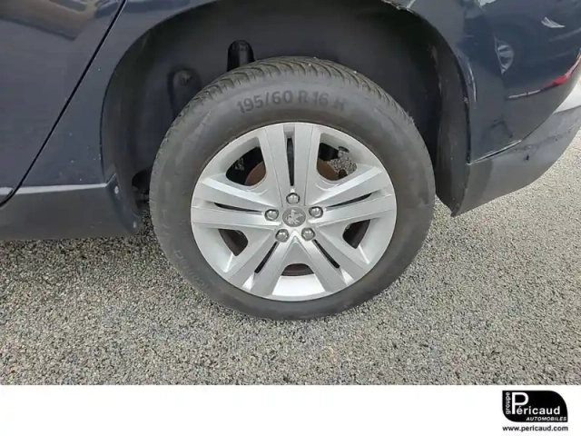 Peugeot 2008 bluehdi 100ch s&amp;s bvm5 — photo 26