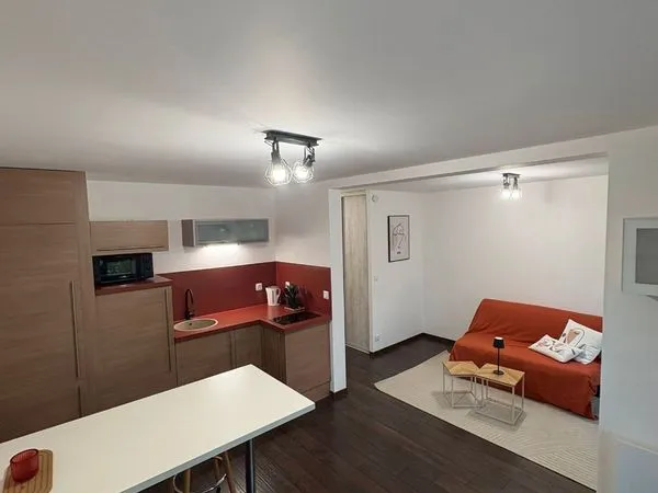Studio meublé de 30 m² avec box - Reims (Passe Demoiselles)