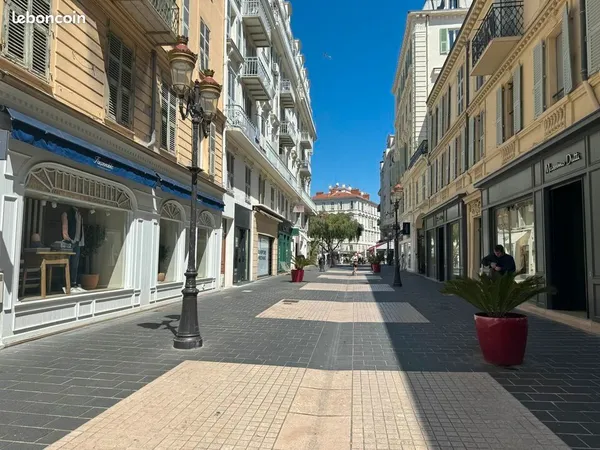 LOCAL COMMERCIAL 19 m² NICE
