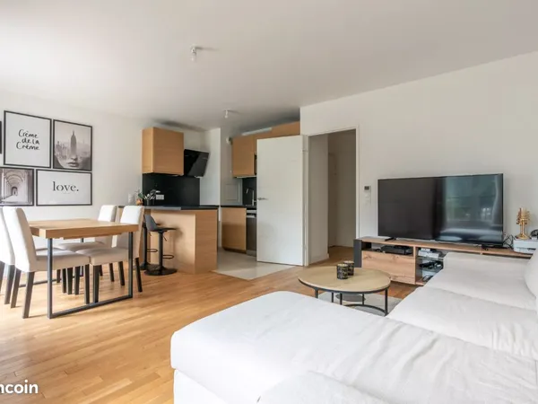 Appartement 3 pièces 73 m² avec 2 jardins privatifs - Résidence récente - Proche RER