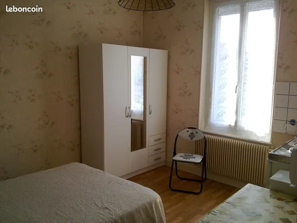 Chambre meublée à Clermont-Ferrand quartier les carmes
