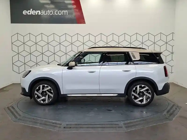 Mini Countryman 170 ch dkg7 c — photo 2