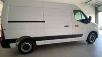 Renault Master F3500 L2H2 2.3 Blue dCi 135ch Confort Euro6 — photo 4