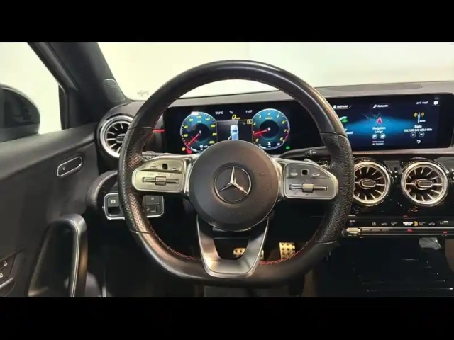 Mercedes Classe A 180 136ch amg line 7g-dct — photo 9