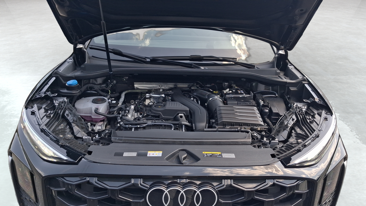 Audi Q3 TFSI 150 ch Hybride S tronic 7 — photo 15