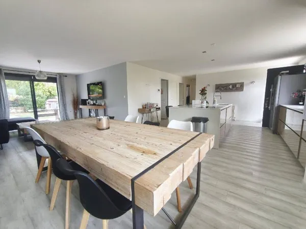 Maison de plain-pied 5 pièces 96 m²