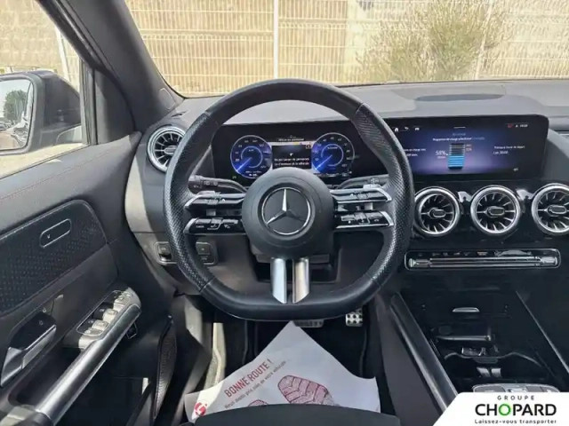 Mercedes Eqa 250+ — photo 16