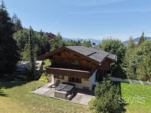 Chalet 5 pièces 235 m²
