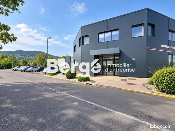 Bureaux 160 m²