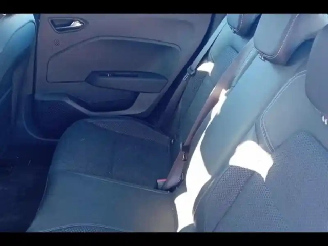 Renault Clio 1.0 tce 90ch intens -21n — photo 3