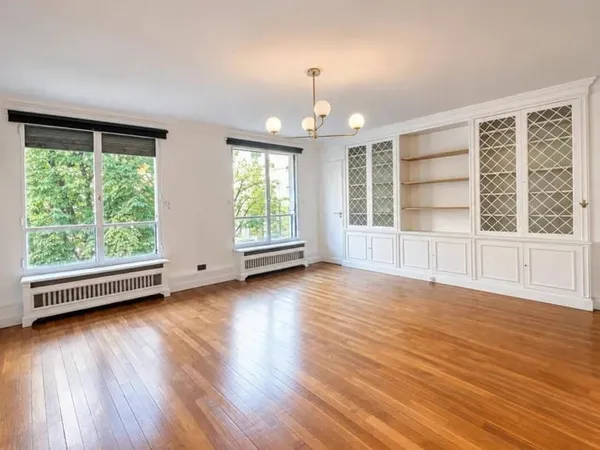Bureaux 109 m²