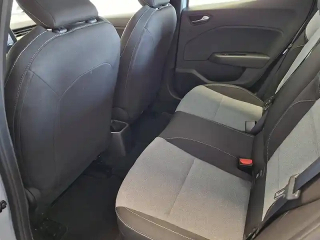 Renault Clio tce 90 — photo 27