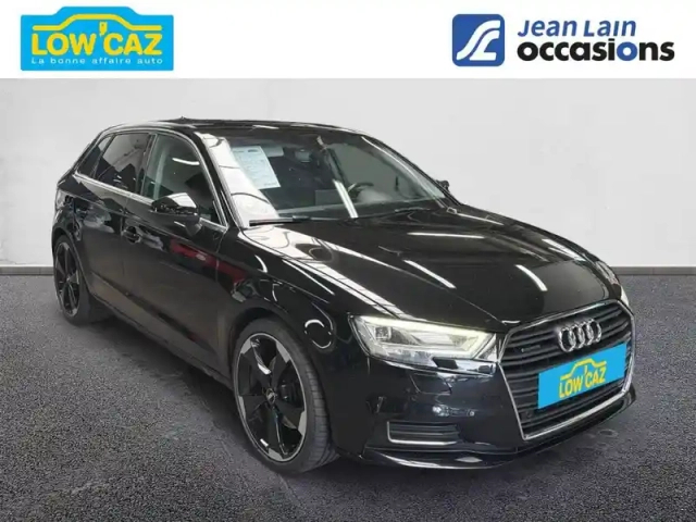 Audi A3 sportback 40 tfsi 190 s tronic 7 quattro — photo 3