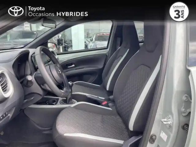 Toyota Aygo X 1.0 vvt-i 72ch design my24 — photo 11