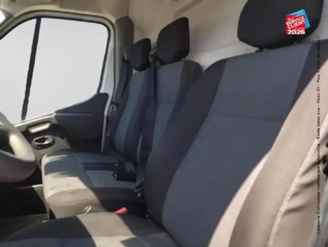 Renault Master fg f3500 l2h2 2.3 blue dci 135ch confort euro6e — photo 11