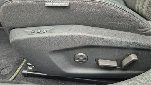 Peugeot 408 1.6 THP 225 Hybrid e-EAT8 - GT – 2022 – 58085 km – Hybride rechargeable – Boîte Automatique — photo 9