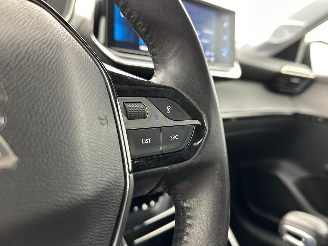 Peugeot 208 puretech 100 s&s bvm6 allure — photo 18