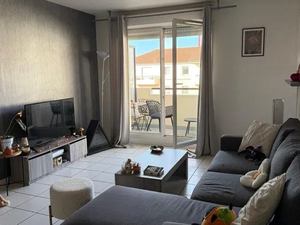À louer T2 meublé avec terrasse et parking - Rouen 76100