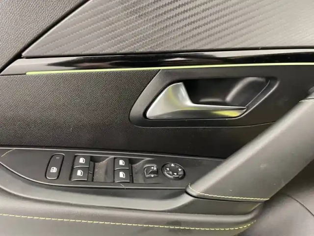 Peugeot 208 puretech 100 s&amp;s bvm6 — photo 32