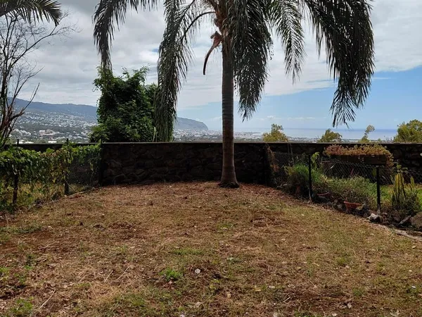 à vendre - appartement t3 avec jardin privatif