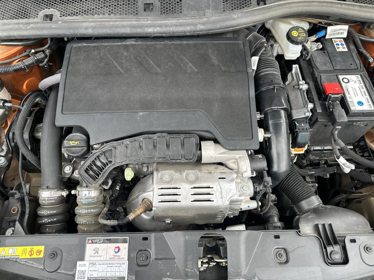 Peugeot 2008 1.2 puretech 130ch s&s gt eat8 — photo 12