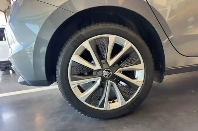 Skoda Fabia 1.0 tsi 95 ch bvm5 — photo 15