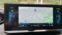 Peugeot 3008 HYBRID 225ch Allure Pack e-EAT8 — photo 12