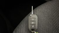 Peugeot 2008 1.2 100ch S&S Style — photo 16