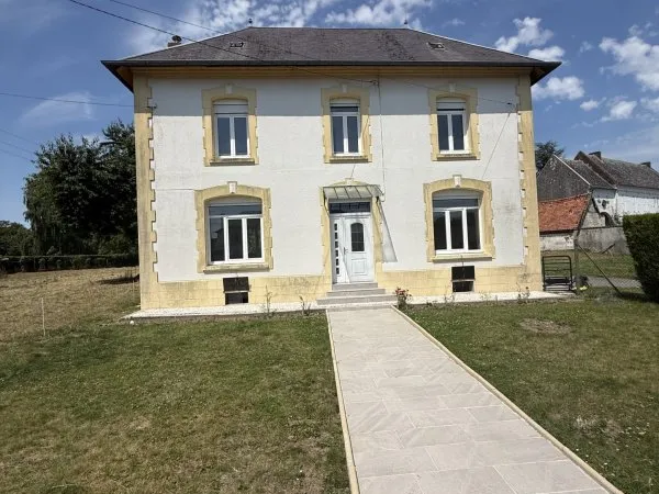 Maison individuelle de 150 m2 avec grand jardin Excellente performance énergétique (Classe B) Pommie