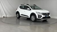 Dacia Sandero 1.0 TCe 90ch Stepway Confort — photo 3