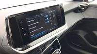 Peugeot 208 1.2 PureTech 100ch S&S Style — photo 13