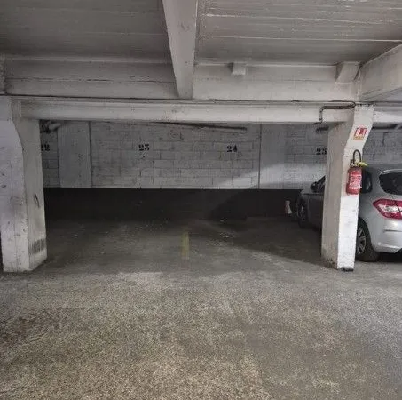 Location parking 75020 Paris - Nation