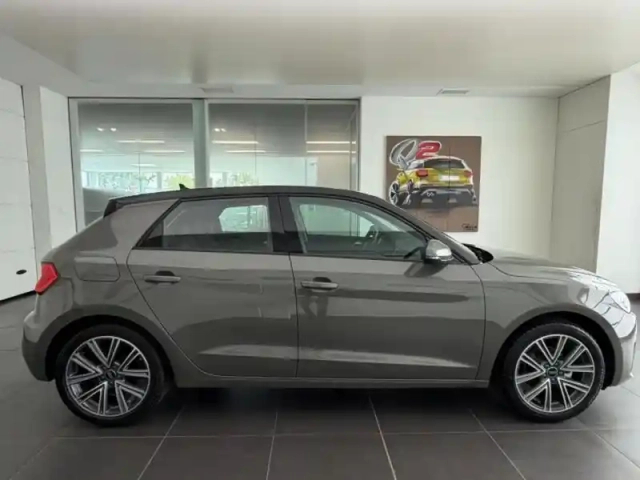 Audi A1 sportback 25 tfsi 95ch design — photo 4