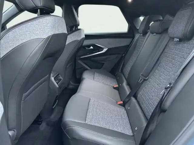 Peugeot 3008 hybrid 145 e-dcs6 — photo 6