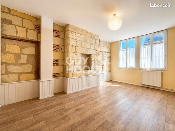 Studio 1 pièce 27 m²
