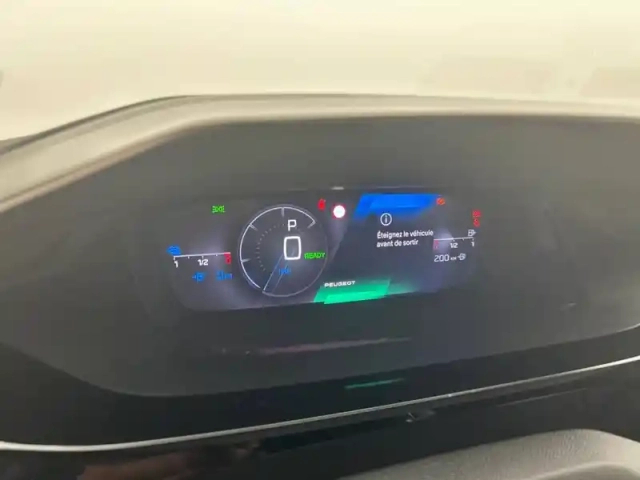 Peugeot 308 phev 225 e-eat8 — photo 62