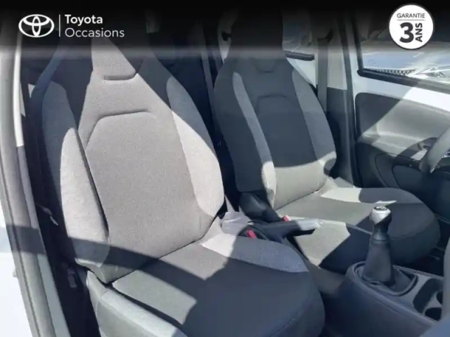 Toyota Aygo X 1.0 vvt-i 72ch dynamic my24 — photo 6