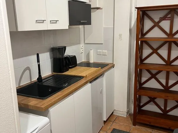 Studio 1 pièce 25 m²
