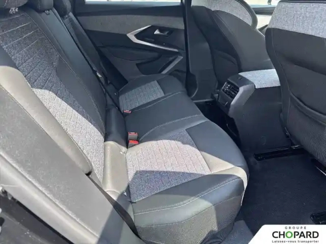 Peugeot 3008 hybrid 145 e-dcs6 — photo 20