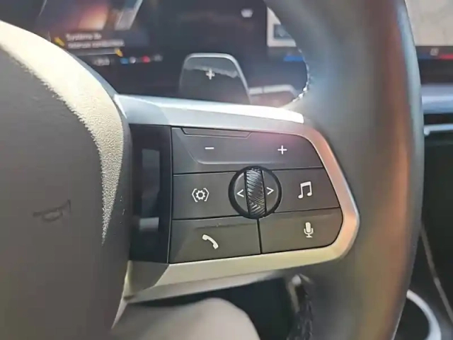 Bmw X1 sdrive 18i 136ch dkg7 — photo 22