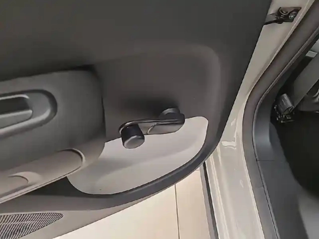 Citroën C3 puretech 83 s&amp;s bvm5 — photo 100