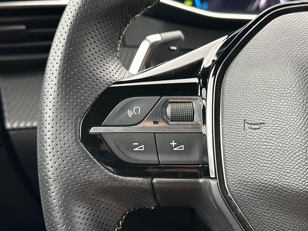 Peugeot 208 puretech 100 s&s eat8 gt — photo 20