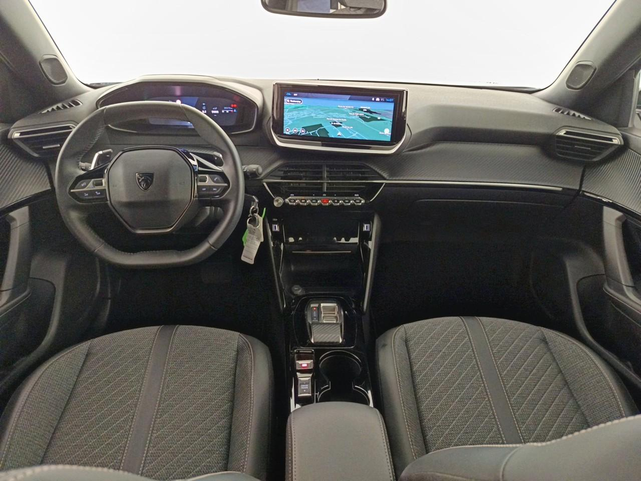 Peugeot 2008 puretech 130 s&s eat8 allure — photo 8