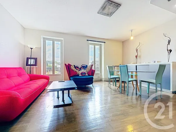 Appartement 4 pièces 96 m²