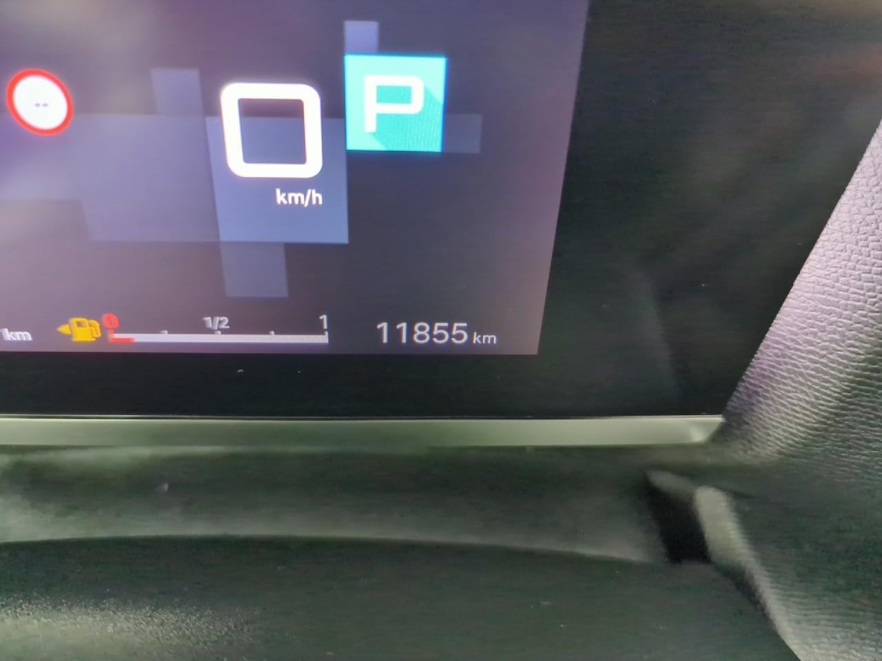 Citroën C4 puretech 130 eat8 plus — photo 22