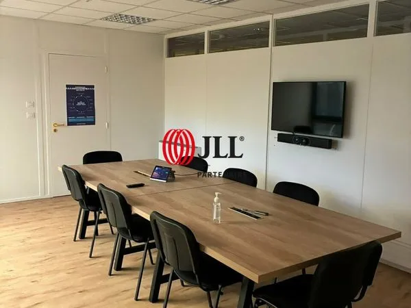 Bureaux 577 m² CLERMONT-FERRAND