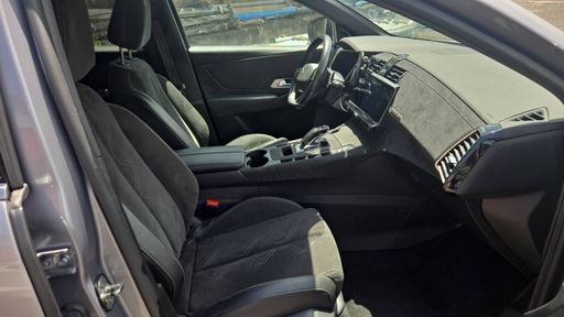 DS DS7 Crossback 1.6 THP 180 EAT8 - Performance Line – 2020 – 58876 km – Essence – Boîte Automatique — photo 22