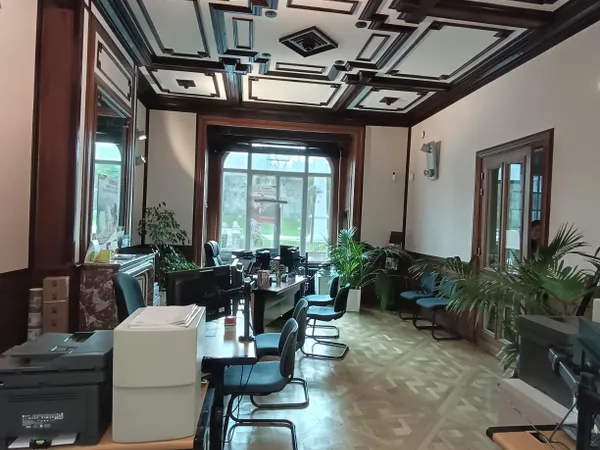 Bureaux 300 m²