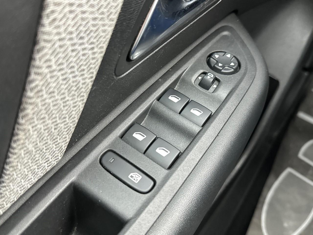 Citroën C4 puretech 130 s&s eat8 shine pack — photo 15