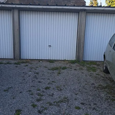 Garage a louer